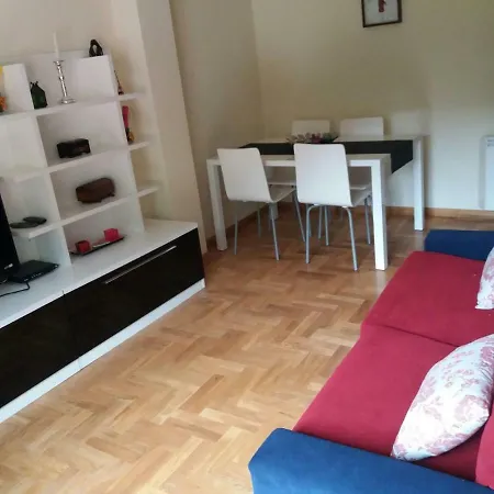 Florez Estrada 5, Pola de Somiedo